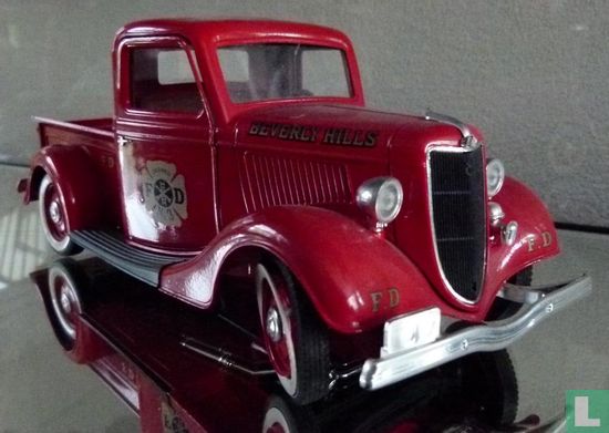 Ford pick-up ’Beverly Hills Fire Department'