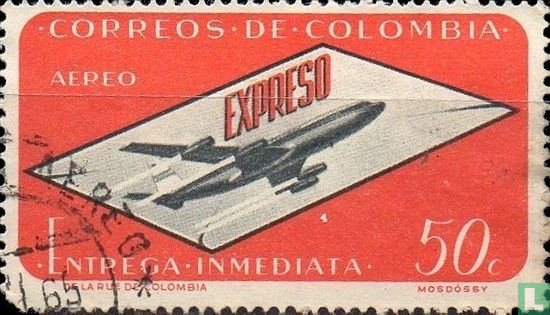 Boeing 720B op Express brief