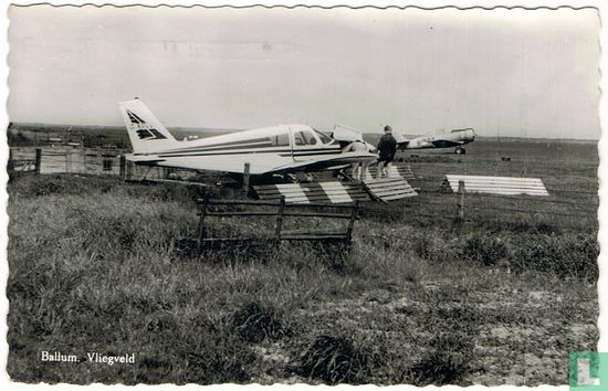 Ballum, vliegveld - Bild 1
