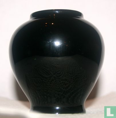 HEI SEI small Japanese porcelain vase - Image 3