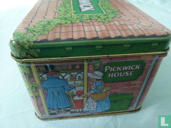 D•E Pickwick House - Image 3