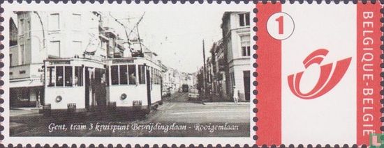 Trams op het kruispunt van de Bevrijdingslaan en de Rooigemlaan