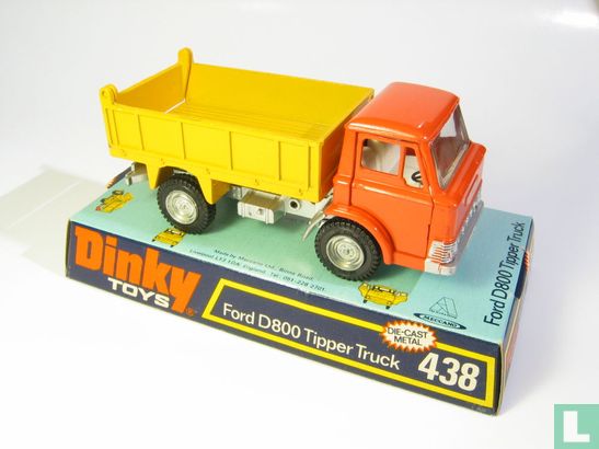 Ford D800 Tipper Truck - Image 1