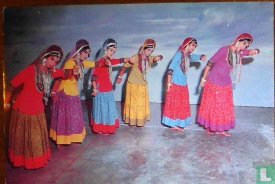 Pakistani Traditional Flock Dance 254