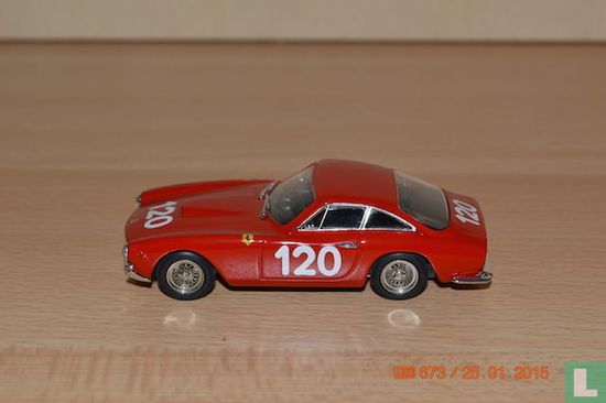 Ferrari Lusso - Image 2