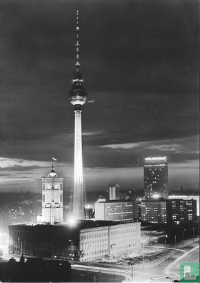 Berlin, DDR, bei Nacht