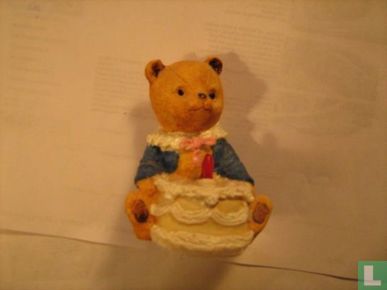 Bear with cake - Image 1