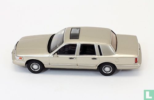 Lincoln Town Car - Afbeelding 2