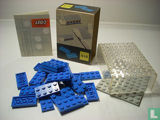 Lego 518-1 2 x 4 Plates (cardboard box version) - Image 3