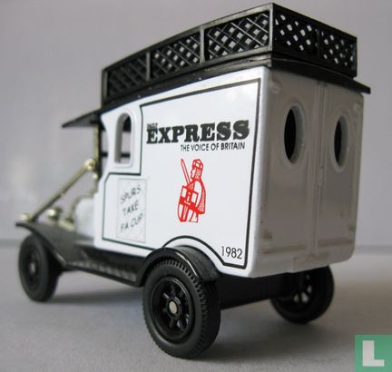 Ford Model-T Van 'Daily Express' - Image 3