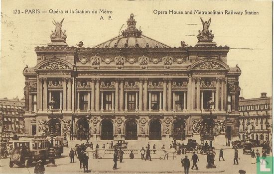 Opéra et la Station du Métro / Opera House and Metropolitan Railway Station