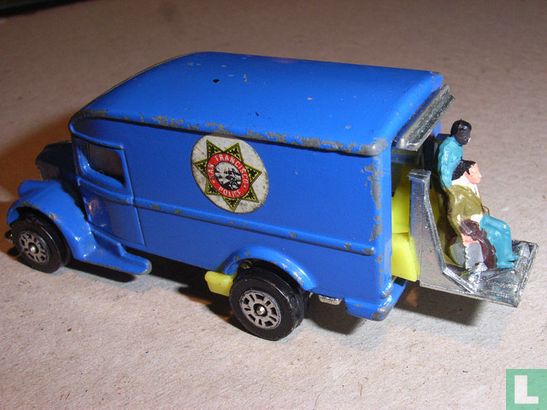 Ironside Police Van - Image 1