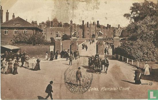 ... Gates, Hampton Court