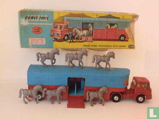 Bedford "Chipperfield's Circus" Horse Transporter  - Afbeelding 2