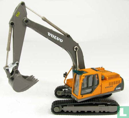 Volvo EC 240 Excavator