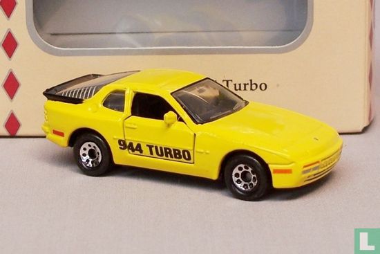 Porsche 944 Turbo - Afbeelding 1