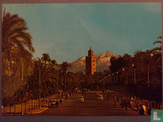 Marrakech: avenue Mohammed V avec Koutoubia - Afbeelding 1