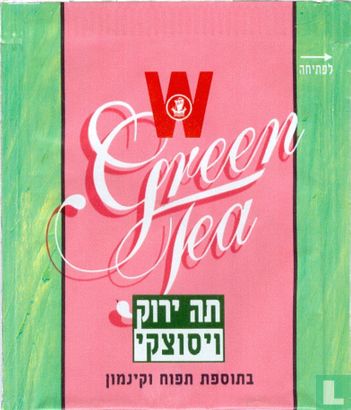 Green Tea with Cinnamon and Apples - Image 1