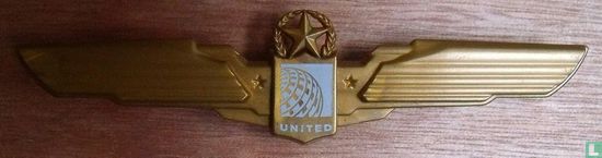 United Airlines Junior - Image 1
