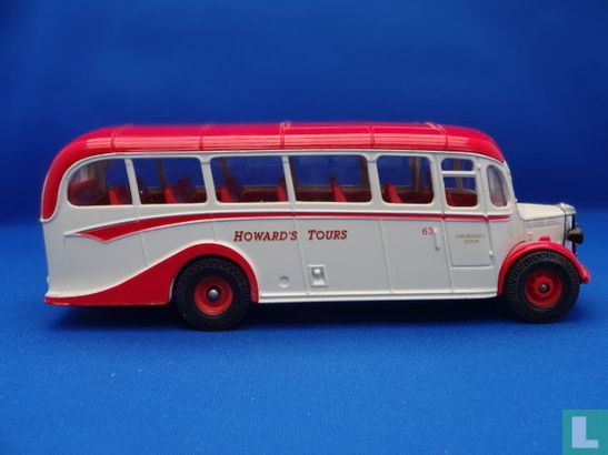 Bedford OB Coach 'Howard's Tours'  - Afbeelding 2