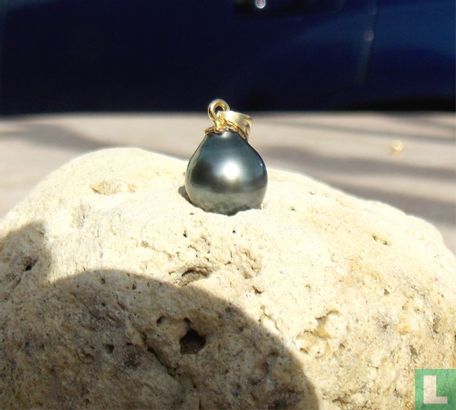Pendentif perle de tahiti 12mm et or 18 carats - Image 1