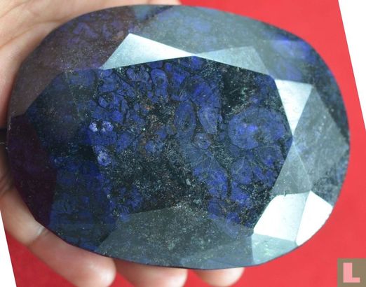 India  2350 carat (blue) Sapphire - Afbeelding 1