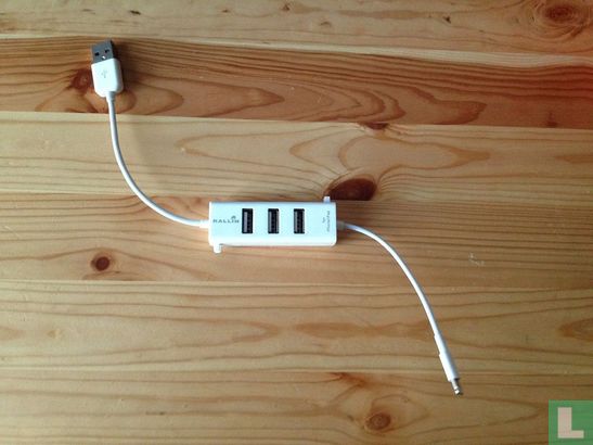 Kallin i5-09 USB 2.0 Lightning Cable and 3 Port Hub iPhone iPad