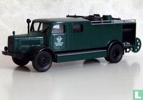 Mercedes-Benz LF 'Brandweer' groen - Afbeelding 1