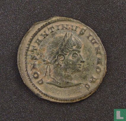 Romeinse Rijk, AE3 (19), 317-337 AD, Constantijn II als caesar onder Constantijn de grote, Siscia, 320 - 321 AD - Afbeelding 1
