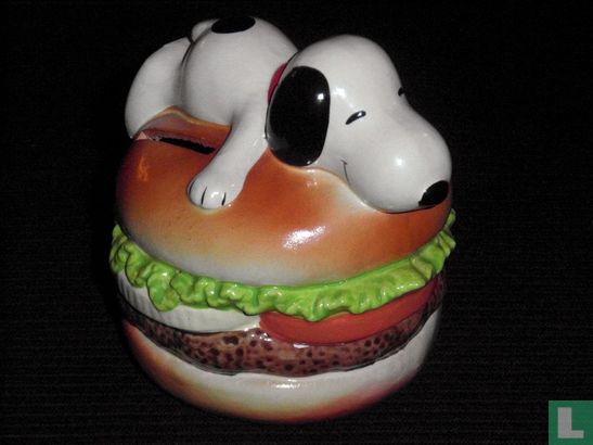 Snoopy op hamburger (Junk Food Series) - Afbeelding 1