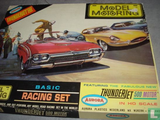Thunderjet 500 Basic Racing Set - Image 1