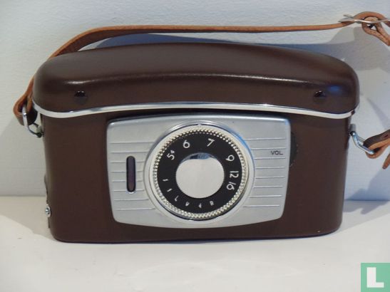 Silver PC-400 Portable Radio  - Image 1