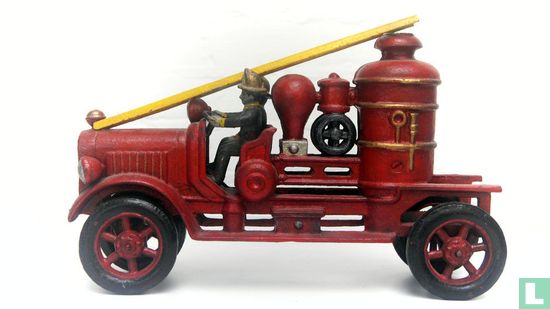 Fire engine - Image 1