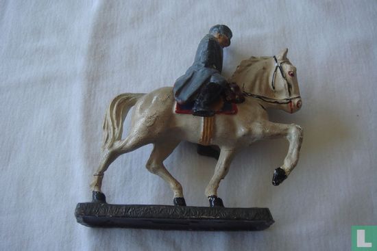 Paul von Hindenburg - horseman - Image 3