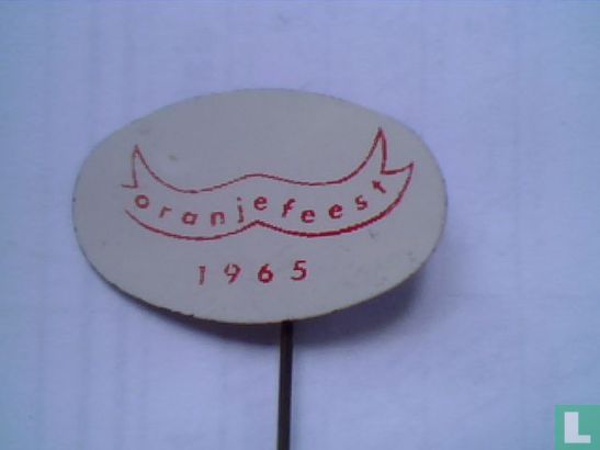 Oranjefeest 1965 (oval) [red on white]