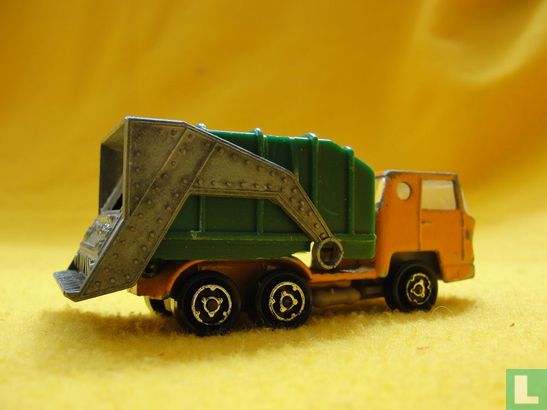 Bernard TDA 160-35 vuilniswagen - Afbeelding 2
