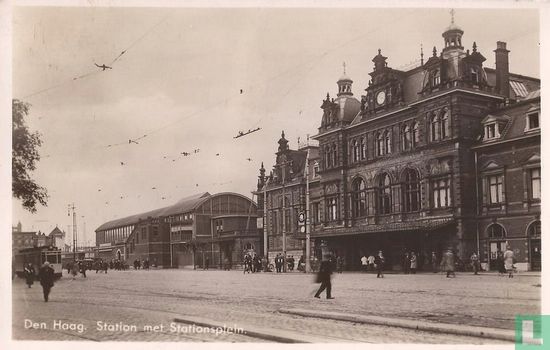 Den Haag, Station met Stationsplein - Image 1