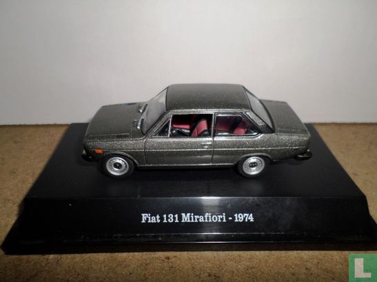 Fiat 131 Mirafiori - Afbeelding 1
