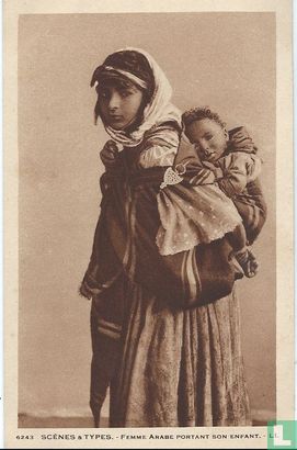 6243. Femme arabe portant son enfant