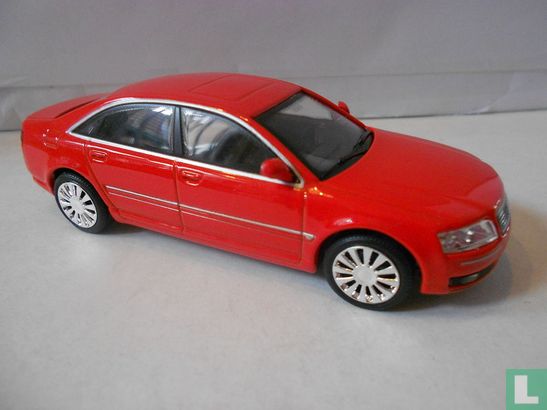 Audi A8 - Afbeelding 1