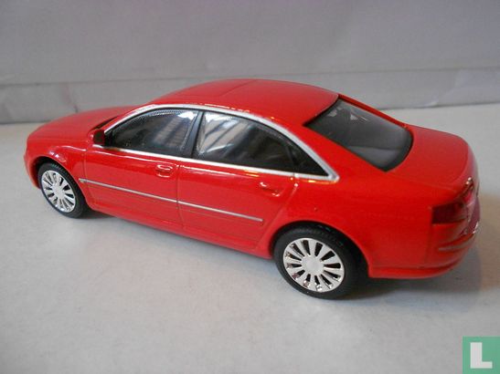 Audi A8 - Afbeelding 2