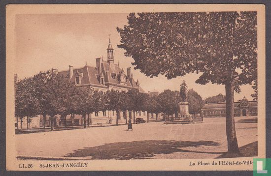 St-Jean-d'Angely, La Place de l'Hotel de Ville - Bild 1
