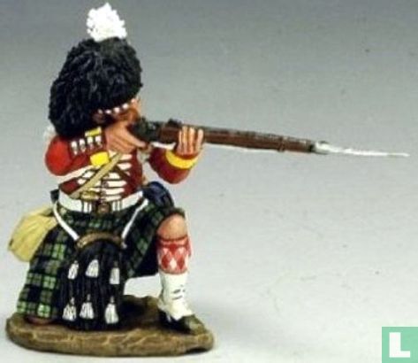 British 93rd highlander kneeling firing