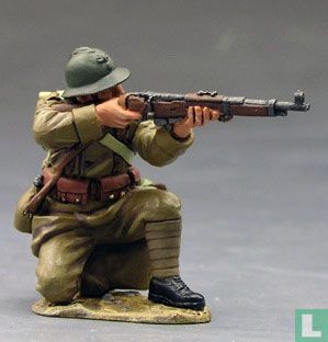Soldat français agenouillement tir