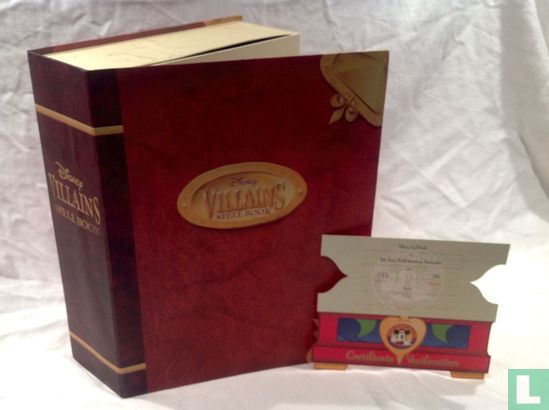 Disneyana Convention Villains Spellbook - Image 2