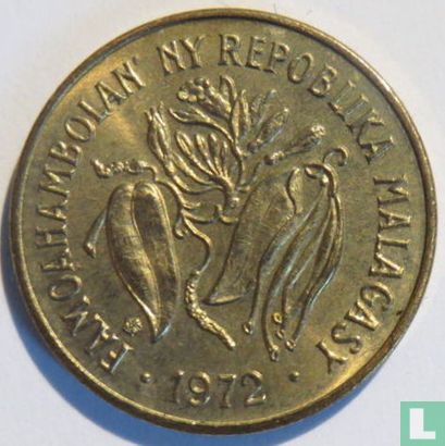 Madagascar 10 francs 1972 "FAO" - Image 1