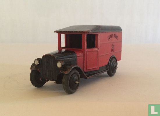 Morris Royal Mail Van - Image 2