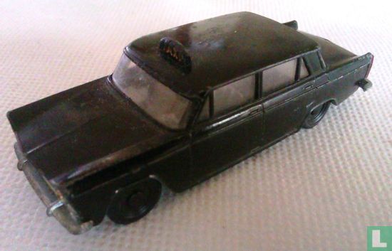Fiat 1800 Taxi - Image 1