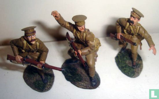 British 4th 1st Battalion Royal Fusiliers  advancing set 1 - Afbeelding 1