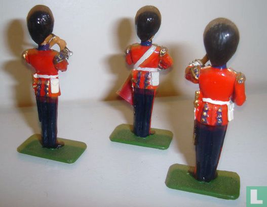 Scots Guards Side Drum, Clarinet and French Horn - Afbeelding 2